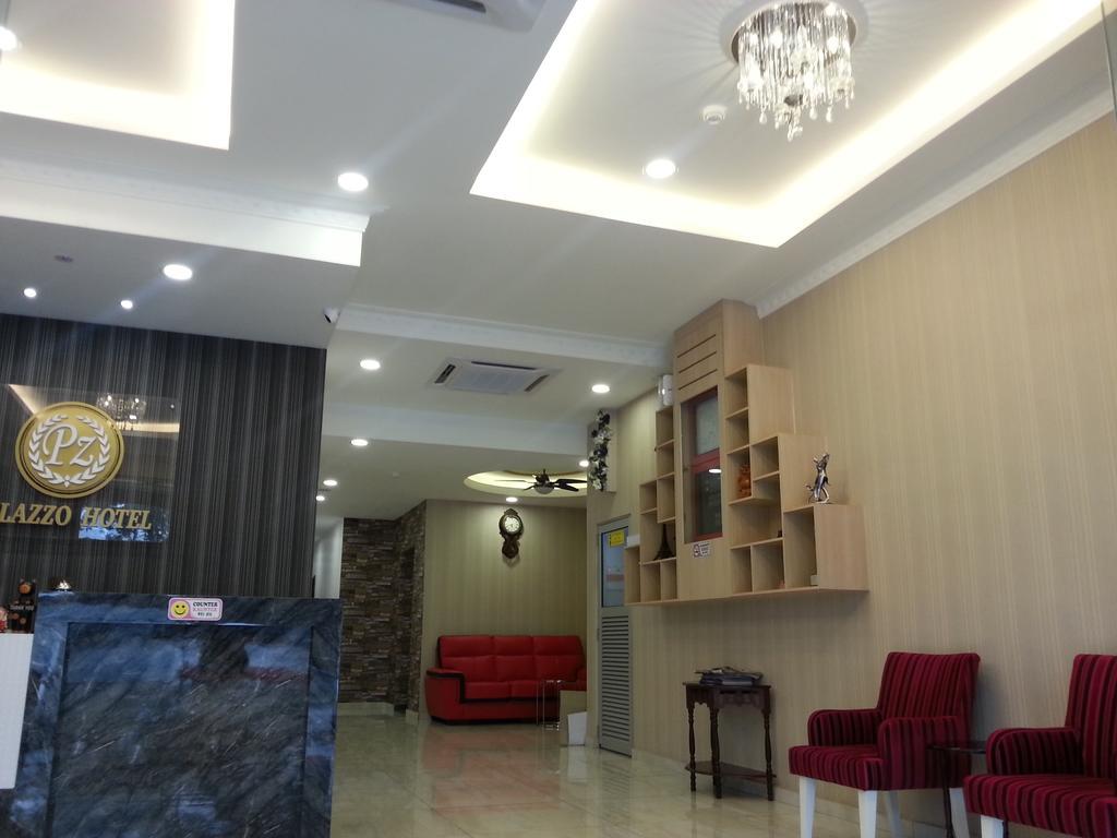 Palazzo Hotel Kulai Kültér fotó