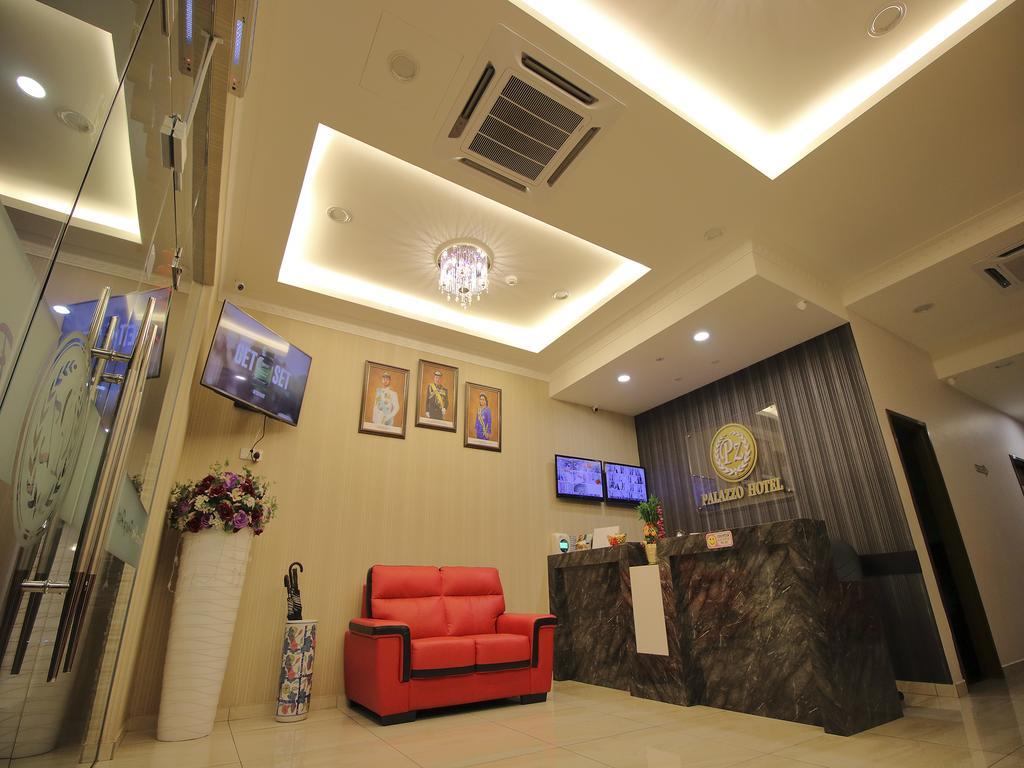 Palazzo Hotel Kulai Kültér fotó