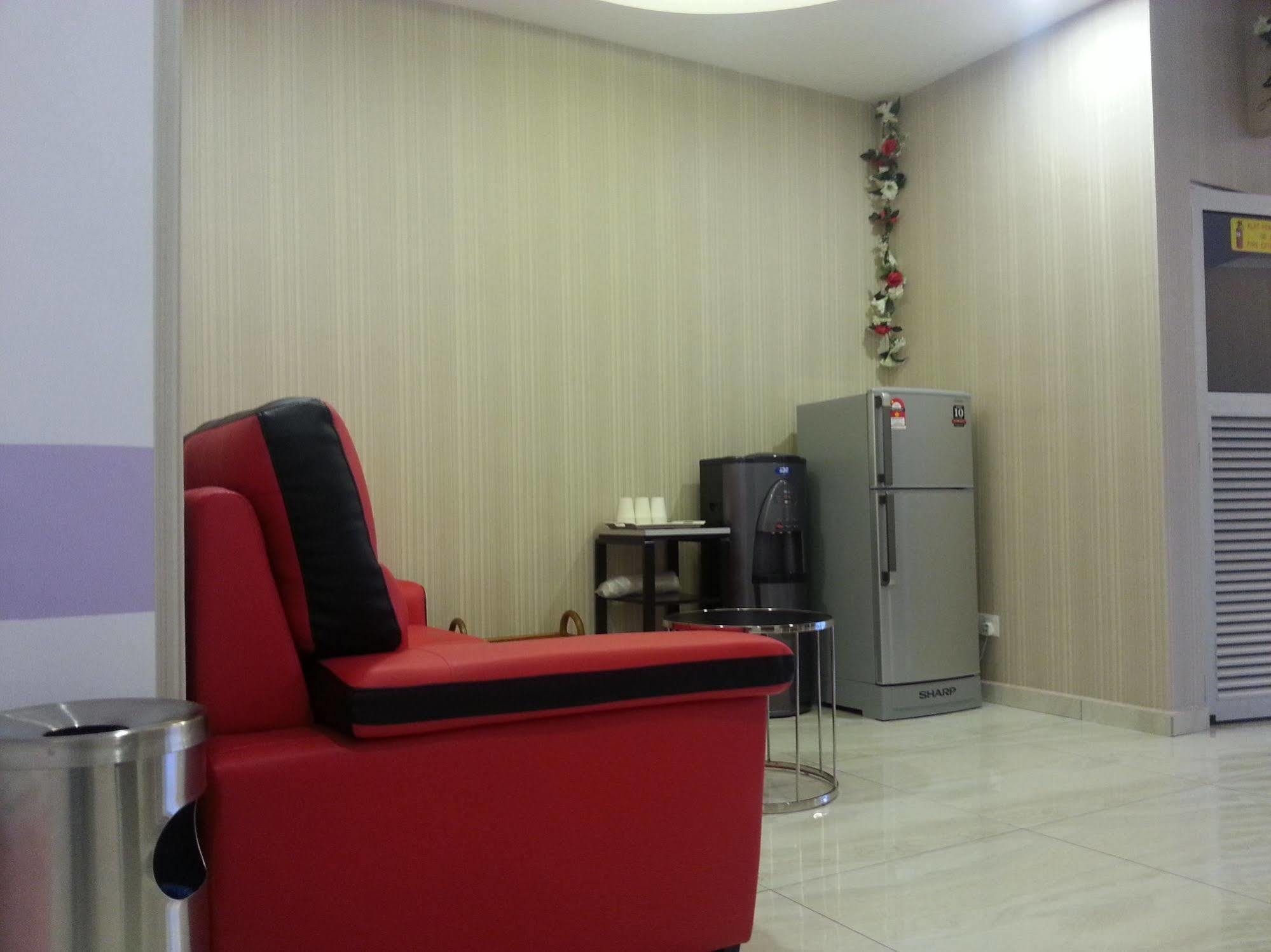 Palazzo Hotel Kulai Kültér fotó