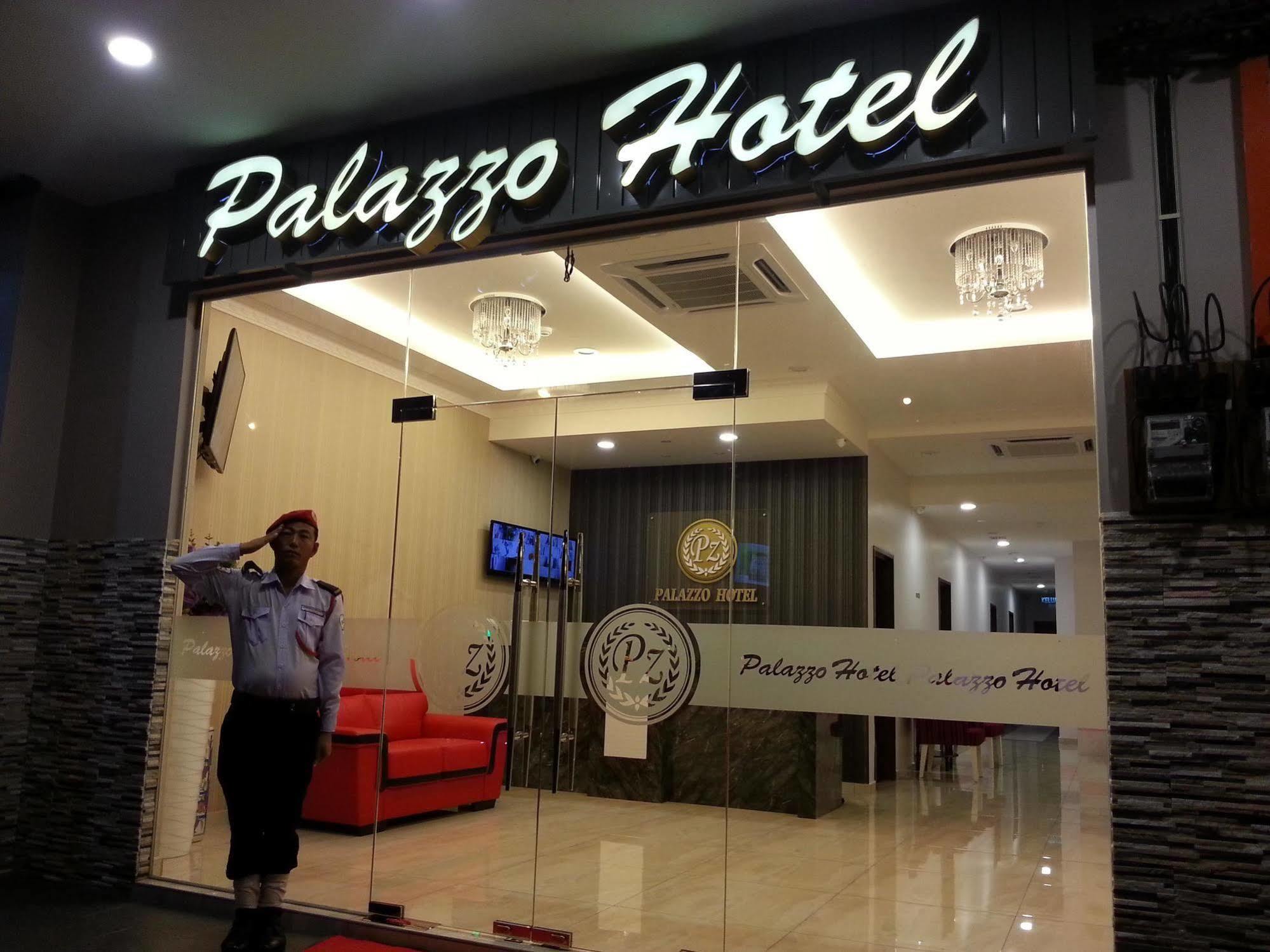 Palazzo Hotel Kulai Kültér fotó