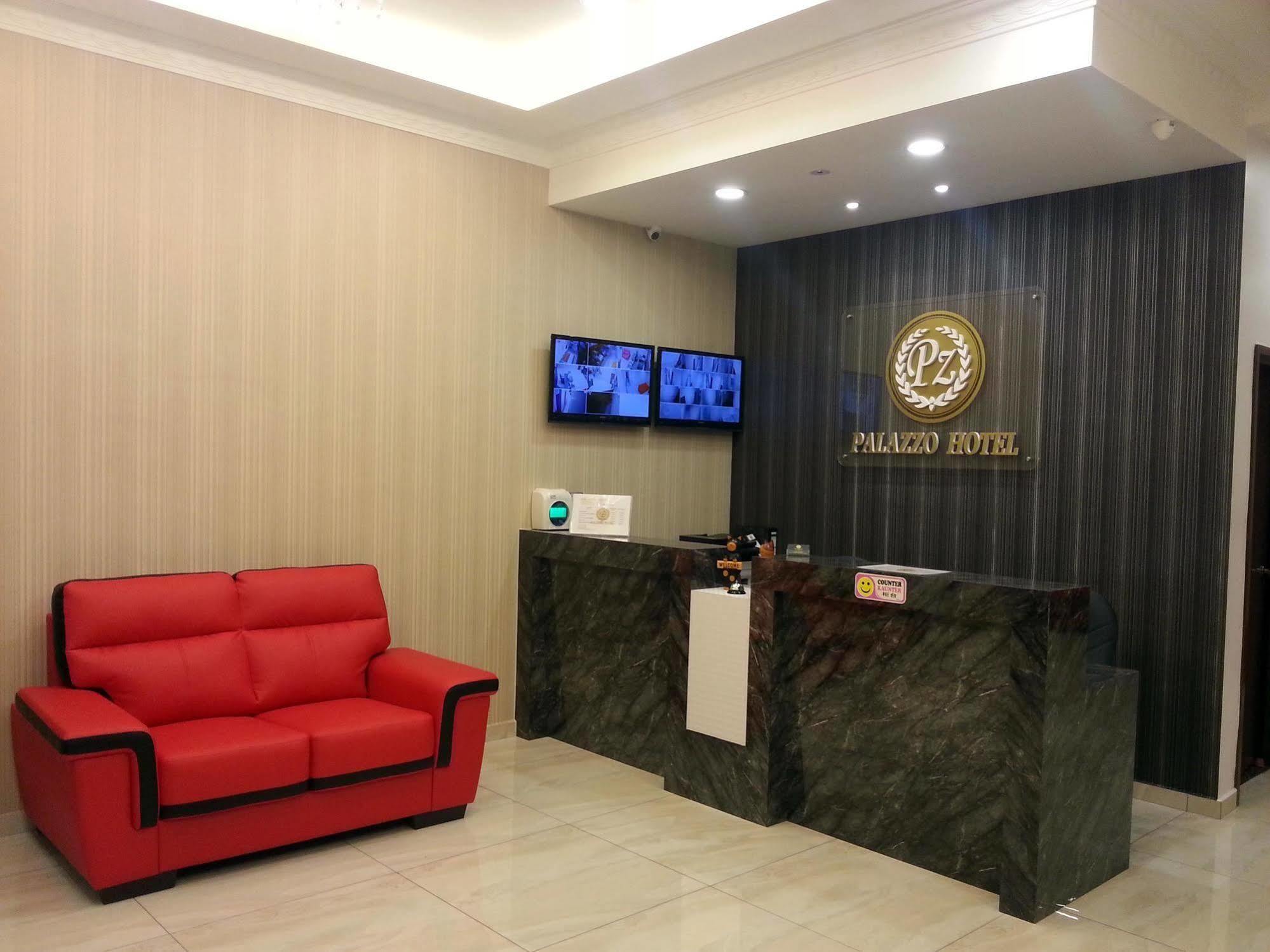 Palazzo Hotel Kulai Kültér fotó