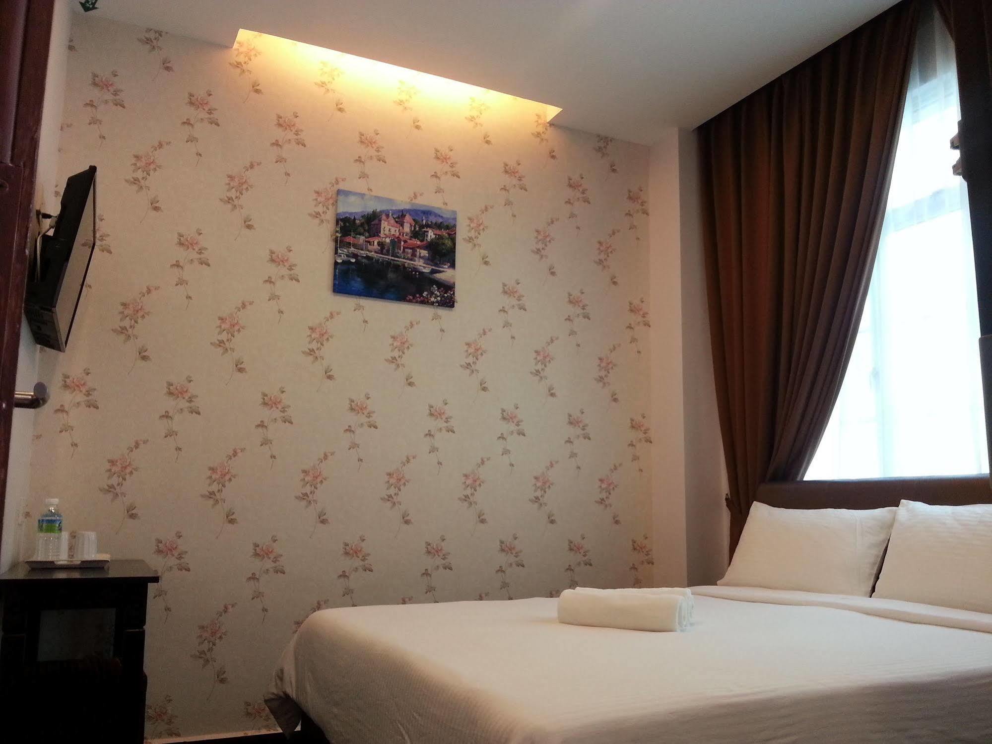 Palazzo Hotel Kulai Kültér fotó