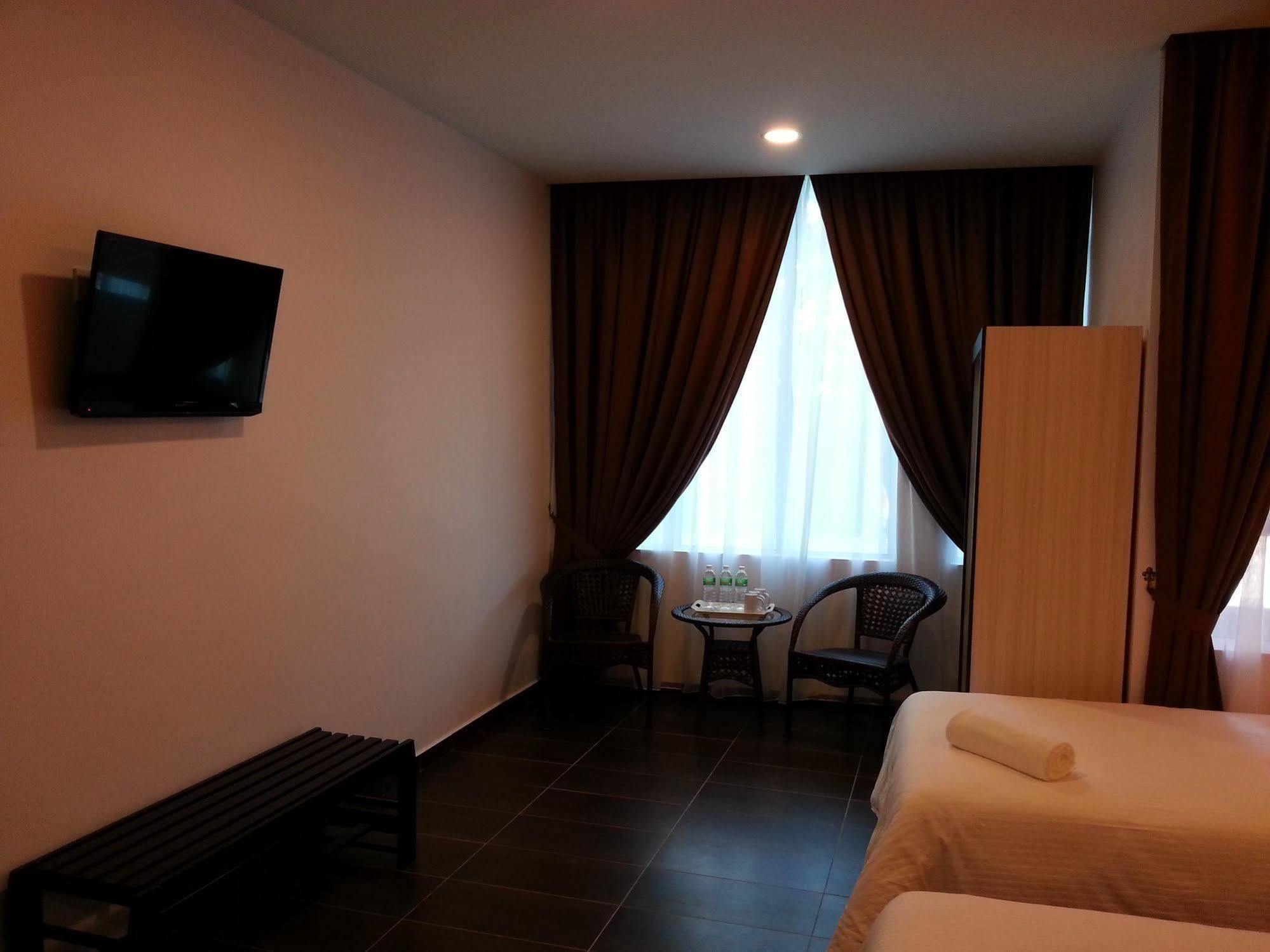 Palazzo Hotel Kulai Kültér fotó