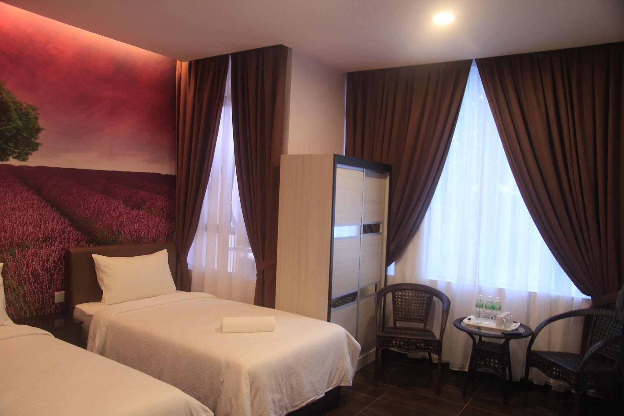 Palazzo Hotel Kulai Kültér fotó