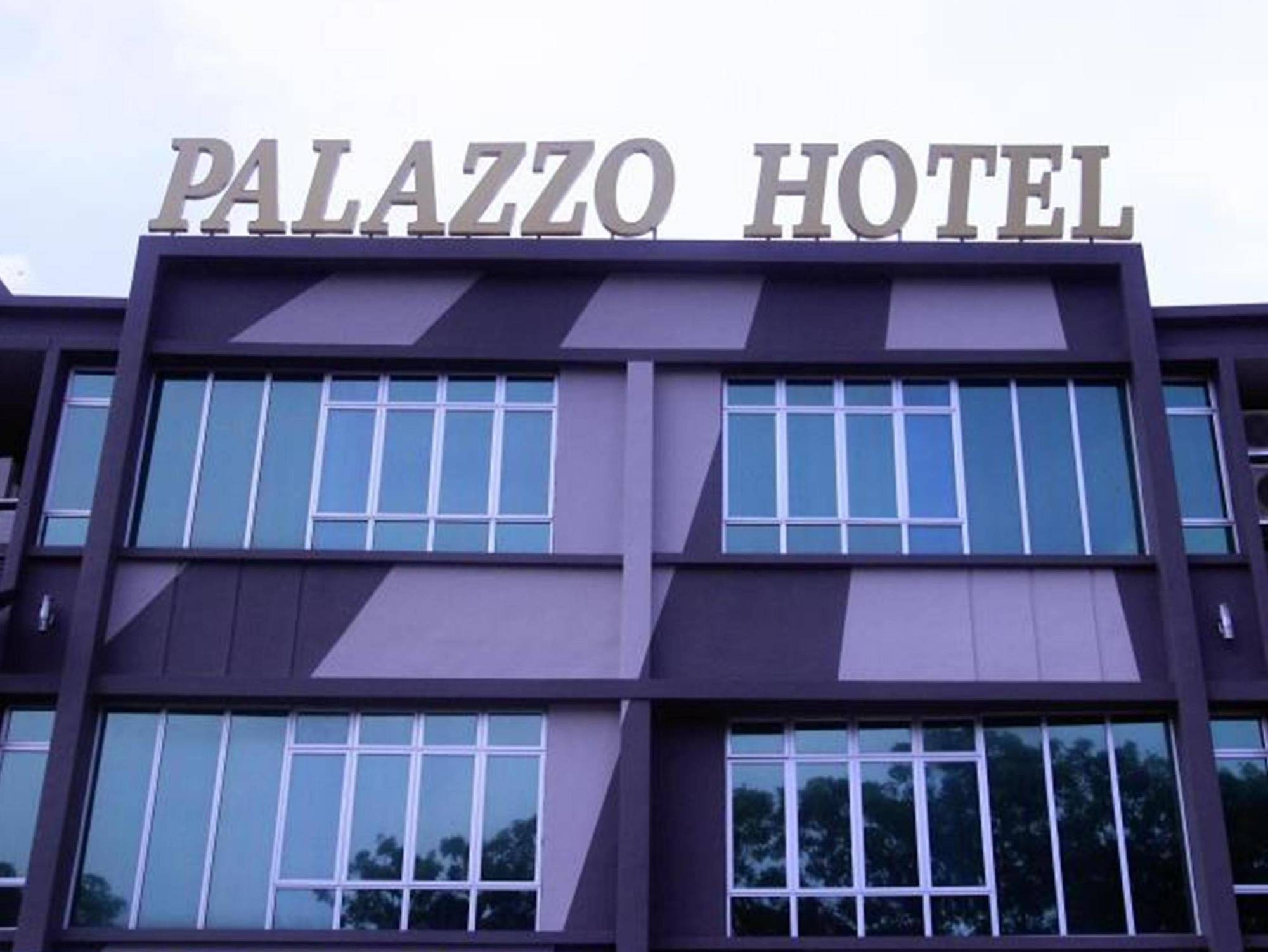 Palazzo Hotel Kulai Kültér fotó