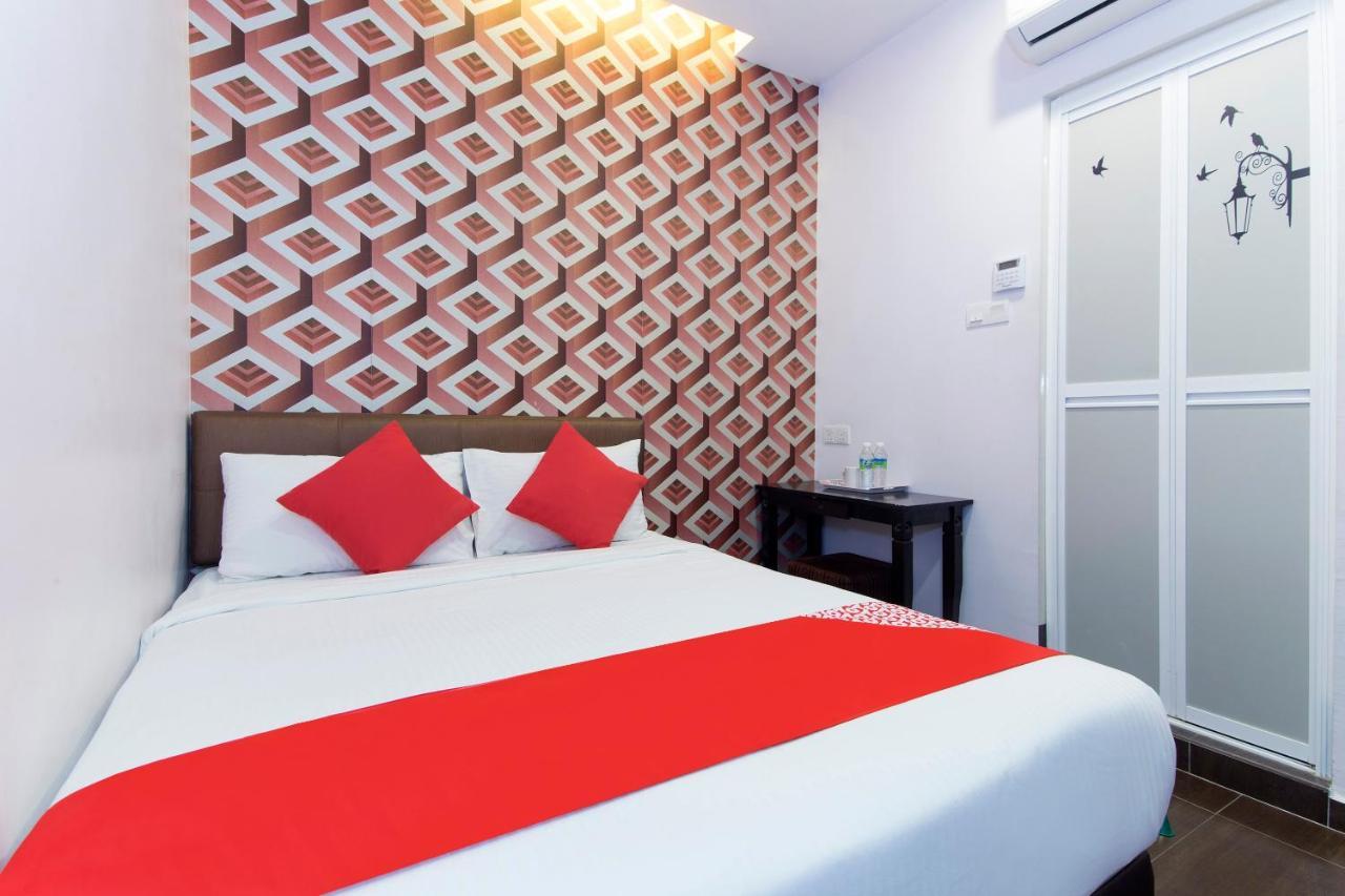 Palazzo Hotel Kulai Kültér fotó