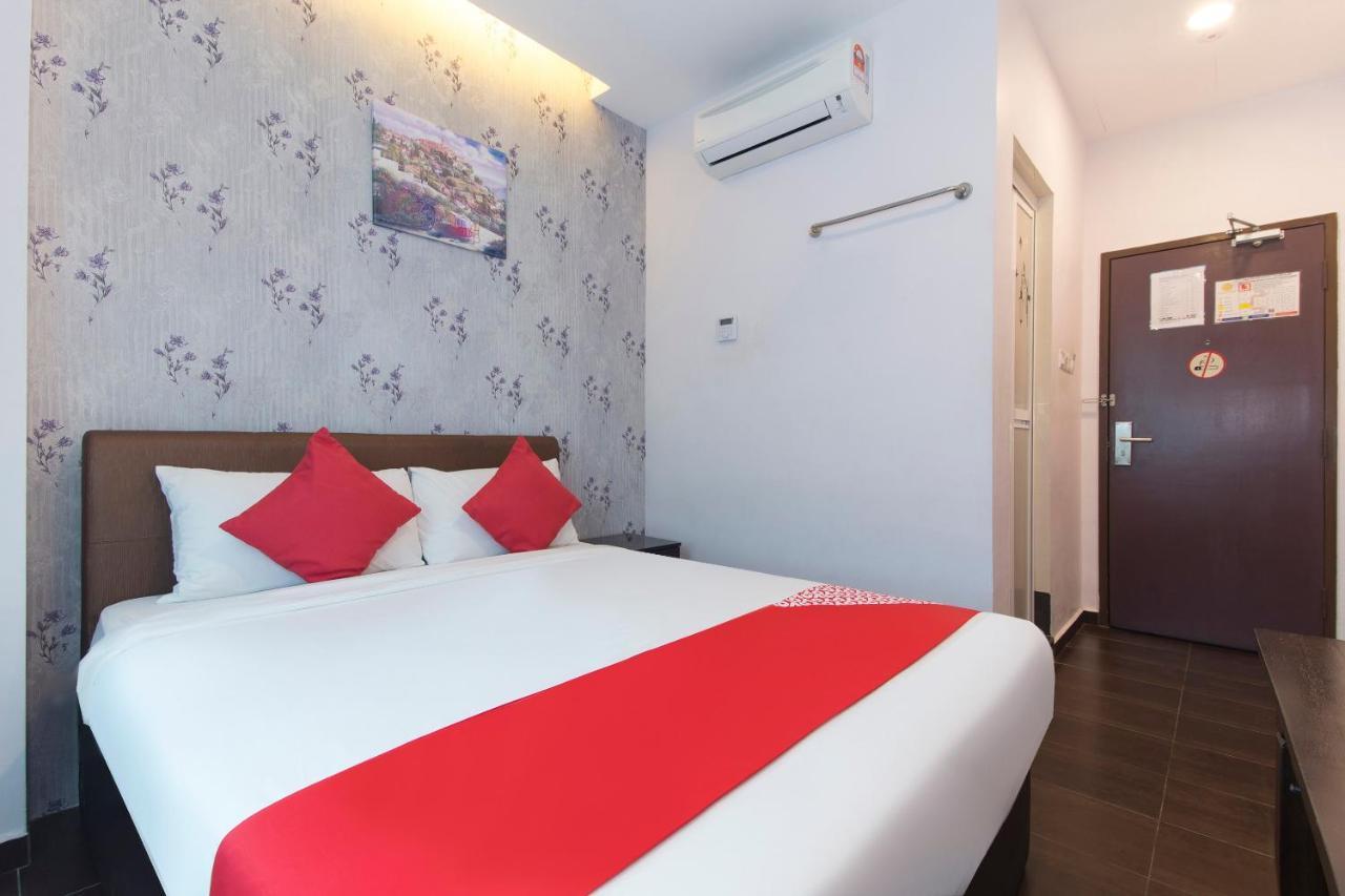 Palazzo Hotel Kulai Kültér fotó